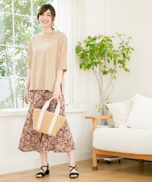 GLOBAL WORK（グローバルワーク）の「フラワーソフトマーメイドスカート（スカート・ブラック/ブラウン/グリーン）」の4枚目の写真