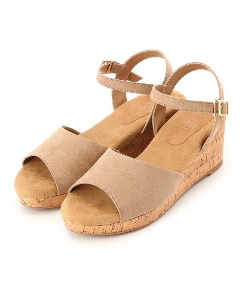 OZOC（オゾック）の「[ふわ底]ウェッジベルトサンダル（シューズ・レディース・ブラック(019)/ベージュ(052)/ベージュ×パイソン(152)/ライトベージュ(652)・25(22.5cm)/35(23.5cm)/45(24.5cm)/55(25.5cm)）」の2枚目の写真