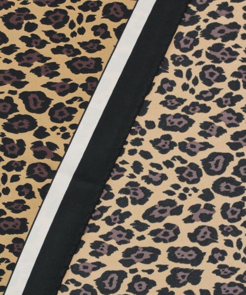 LAKOLE(ラコレ)の「レオパードスカーフ(ファッション雑貨・ベージュ()/グリーン())」の10枚目の写真