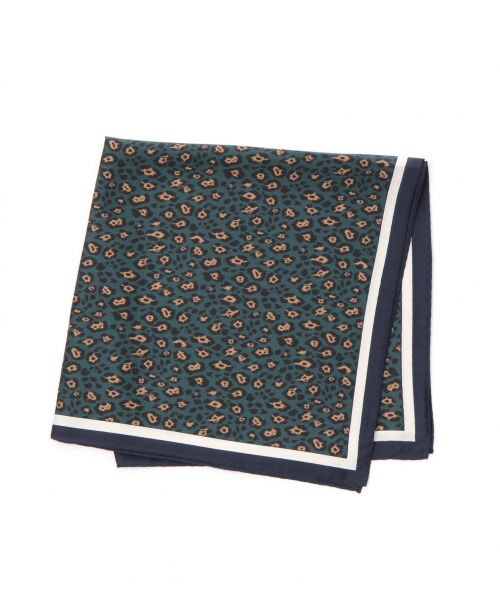 LAKOLE(ラコレ)の「レオパードスカーフ(ファッション雑貨・ベージュ()/グリーン())」の3枚目の写真