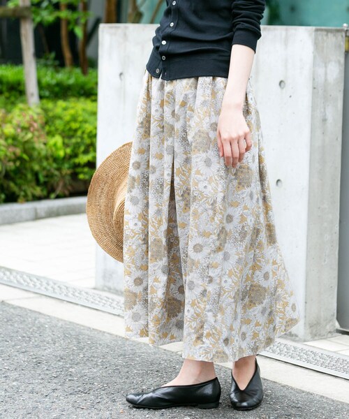 かぐれ（カグレ）の「リバティプリントギャザースカート（スカート・レディース・CAPEL/DUNCLARE/STRAWBERRY・FREE）」の2枚目の写真