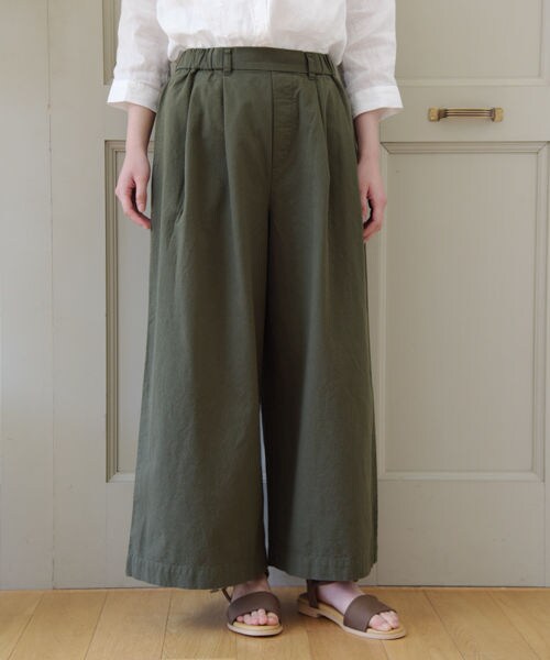 studio CLIP(スタディオクリップ)の「コットンクロスワイドストレートパンツ(パンツ・ブラック×ホワイト(チェック)/ホワイト×ブラック(ストライプ)/ベージュ/カーキ)」の4枚目の写真