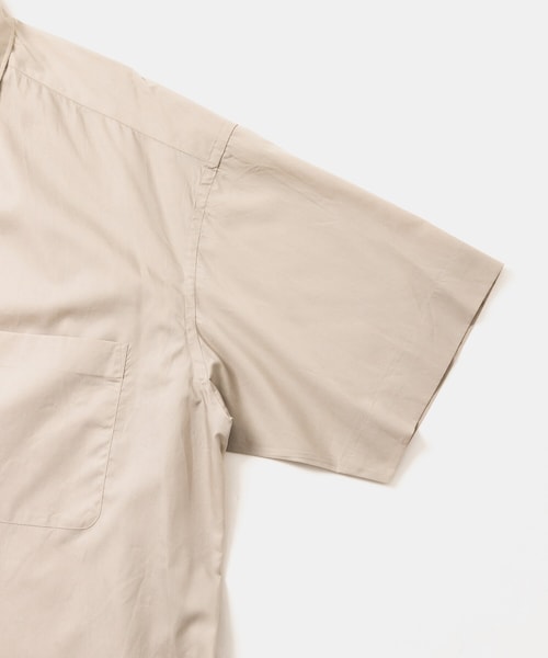 Graphpaper（グラフペーパー）の「Graphpaper BROAD OVERSIZED SHORT-SLEEVE SHIRT（トップス・メンズ・BEIGE/WHITE/BLUE/NAVY・FREE）」の14枚目の写真