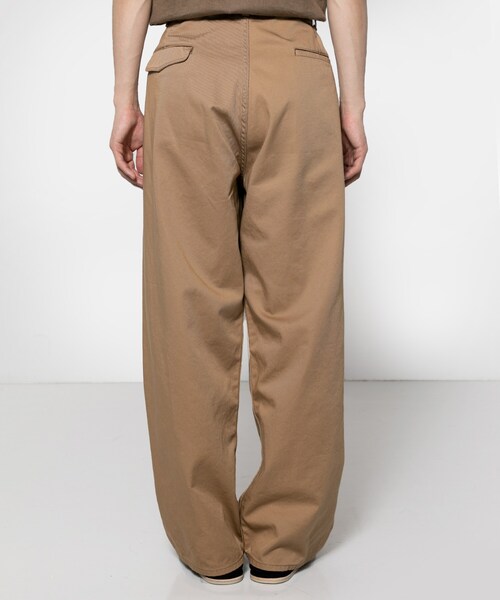 Graphpaper（グラフペーパー）の「Graphpaper Chino Two Tuck Pants 
