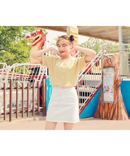 HOTPING（ホッピン）の「Vネックギンガムチェックボタンブラウス（その他トップス・レディース・Other/Yellow・XS-S/M-L/XL-2XL）」の2枚目の写真