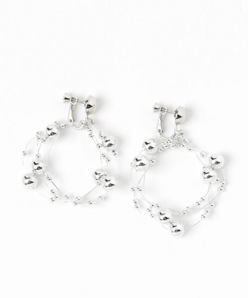 LOWRYS FARM（ローリーズファーム）の「コロコロワイヤーイヤリング（アクセサリー・オフ/シルバー）」の2枚目の写真