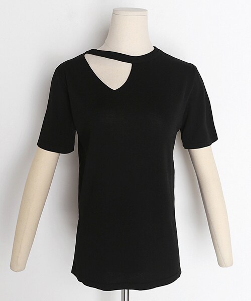 DHOLIC（ディーホリック）の「ネックカットアウト半袖ニット（ニット/セーター・レディース・ホワイト/ブルー/ブラック/オレンジ・FREE）」の2枚目の写真