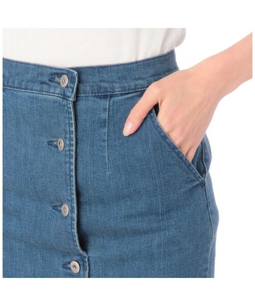 OZOC（オゾック）の「角カットデニムタイトスカート（デニムスカート・レディース・ブルー系/ネイビー系・M）」の5枚目の写真