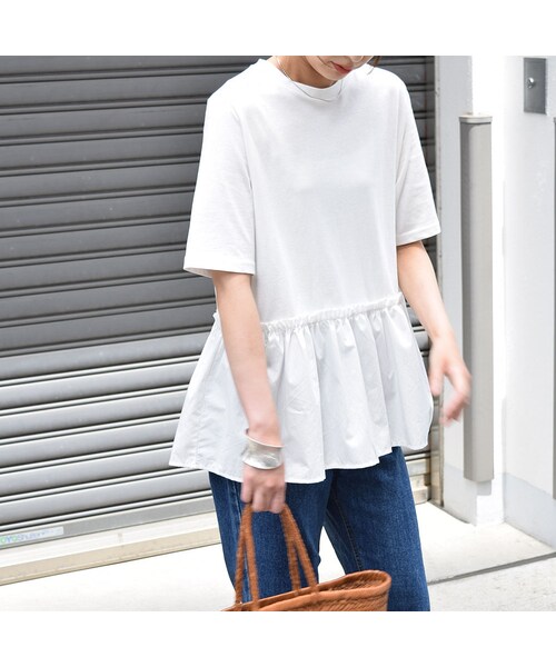 no brand(ノーブランド)の「ヘム切替フリルTEE(Tシャツ/カットソー・レディース・その他)」の1枚目の写真