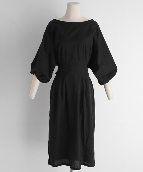 DHOLIC(ディーホリック)の「バックタイVカットリネンワンピース(ワンピース・レディース・ベージュ/ブラック・FREE)」の2枚目の写真