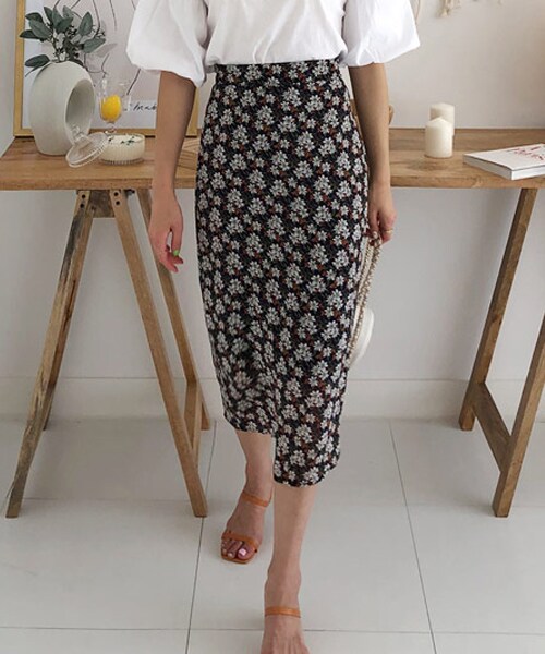 DHOLIC（ディーホリック）の「シフォンフローラルスカート（スカート・レディース・イエロー/ブラック/ベージュ・FREE）」の2枚目の写真