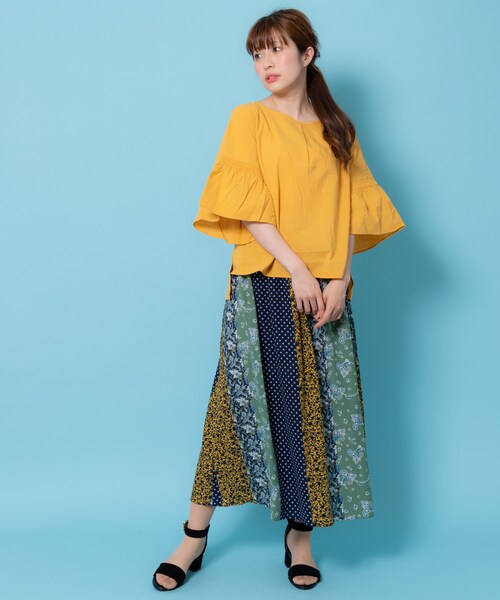 shop DADA(ショップダダ)の「★日本製★パッチワーク風ロングスカート(9S10-4276)(シャツ/ブラウス・レディース・ブルー/イエロー・FREE)」の2枚目の写真