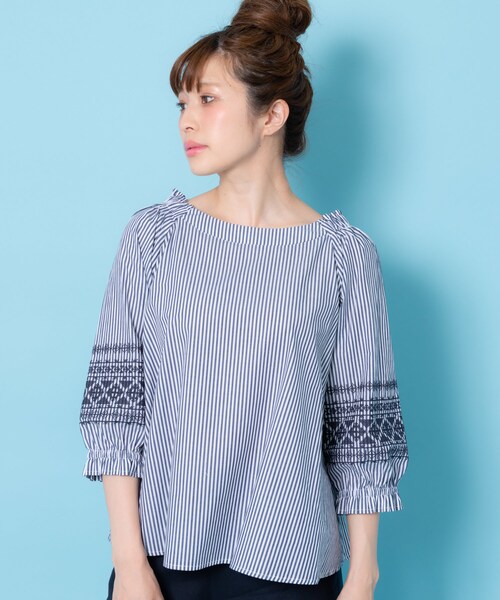 shop DADA(ショップダダ)の「★コットン100%★袖エンブロイダリーブラウス(9S13-FL258)(シャツ/ブラウス・レディース・ホワイト/その他/ブルー・FREE)」の3枚目の写真