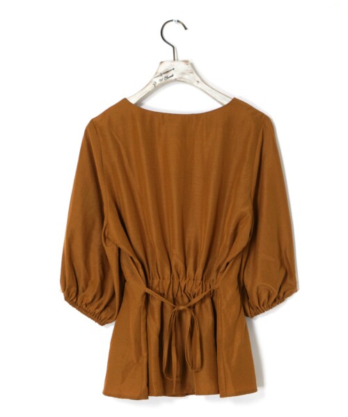 w closet(ダブルクローゼット)の「スカーフ付きウエストタック前開きブラウス(トップス・レディース・モカベージュ/レンガ/キャメル・FREE/M/L)」の8枚目の写真