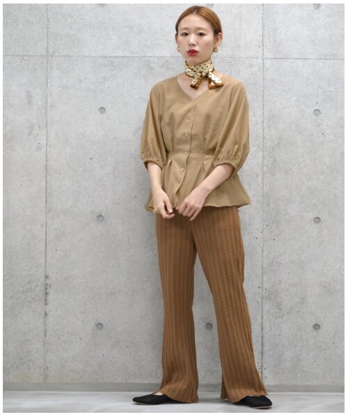 w closet(ダブルクローゼット)の「スカーフ付きウエストタック前開きブラウス(トップス・レディース・モカベージュ/レンガ/キャメル・FREE/M/L)」の13枚目の写真