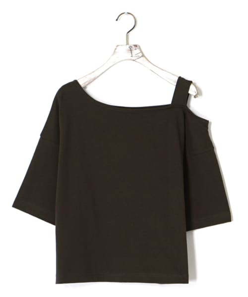 w closet（ダブルクローゼット）の「オフショルショートプルオーバー（トップス・レディース・オフホワイト/Lブラウン/スミクロ・FREE/M/L）」の2枚目の写真