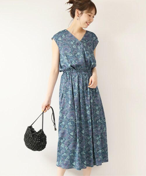Spick & Span(スピックアンドスパン)の「≪予約≫ペイズリーバックカシュクールワンピース◆(ワンピース/ドレス・ベージュ/36/38)」の2枚目の写真