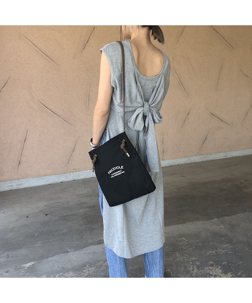 copine(コピン)の「再入荷!シンプルお洒落!バックテールデザインノースリーブ(3color)【クリックポスト対象商品】(Tシャツ/カットソー・レディース・その他)」の1枚目の写真