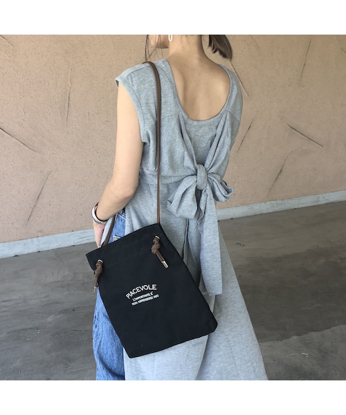 copine(コピン)の「再入荷!シンプルお洒落!バックテールデザインノースリーブ(3color)【クリックポスト対象商品】(Tシャツ/カットソー・レディース・その他)」の7枚目の写真