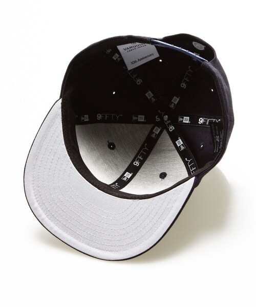 VANQUISH（ヴァンキッシュ）の「[先行予約]NEWERAコラボ SHIBUYA スナップバック[VAC652]（帽子・メンズ・ネイビー・F）」の6枚目の写真