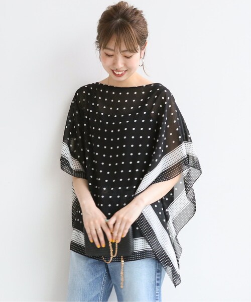 Spick & Span（スピックアンドスパン）の「ドットスカーフカイト