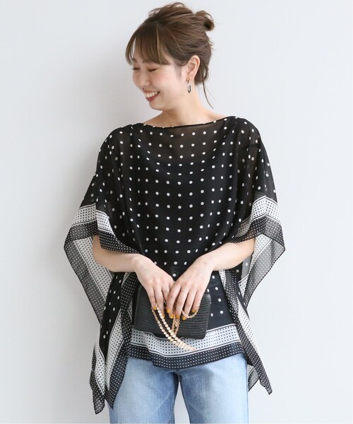 Spick & Span（スピックアンドスパン）の「ドットスカーフカイト