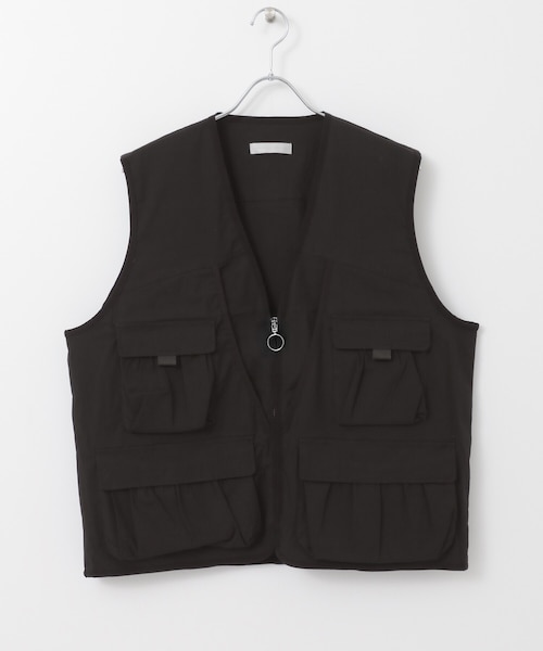 SENSE OF PLACE by URBAN RESEARCH（センスオブプレイスバイアーバンリサーチ）の「マルチポケットベスト（トップス・メンズ・BLACK/KHAKI・FREE）」の6枚目の写真