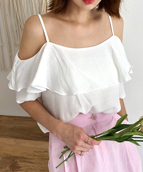 DHOLIC（ディーホリック）の「ラッフルオフショルブラウス（シャツ/ブラウス・レディース・イエロー/ホワイト・FREE）」の2枚目の写真