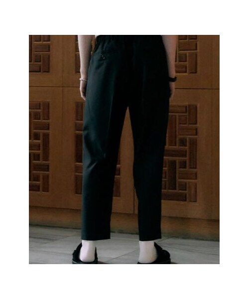 LIDNM(リドム)の「TAPERED ANKLE SLACKS【BLACK】 (スラックス・メンズ・ブラック・S/M/L)」の5枚目の写真