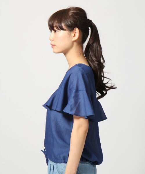 LOWRYS FARM（ローリーズファーム）の「Ｇベーシックキリカエフリルフレンチスリーブ（トップス・レディース・オフ/アイボリー/ネイビー・Ｍ/Ｌ）」の4枚目の写真