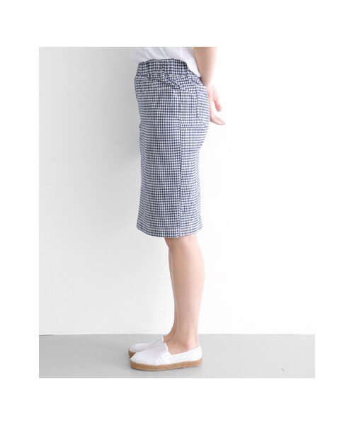 URBAN RESEARCH DOORS(アーバンリサーチドアーズ)の「ギンガムストレッチタイトスカート(スカート・レディース・ブラック/ネイビー・36/38)」の8枚目の写真