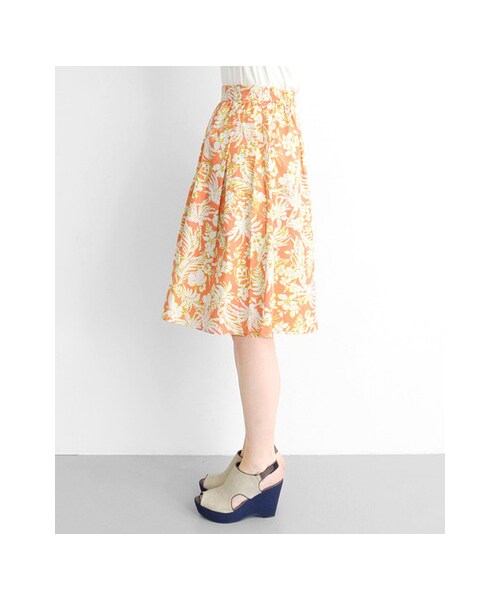 KBF（ケイビーエフ）の「ハワイアン柄フレアスカート（スカート・レディース・ブルー/ブラック/オレンジ・one）」の8枚目の写真