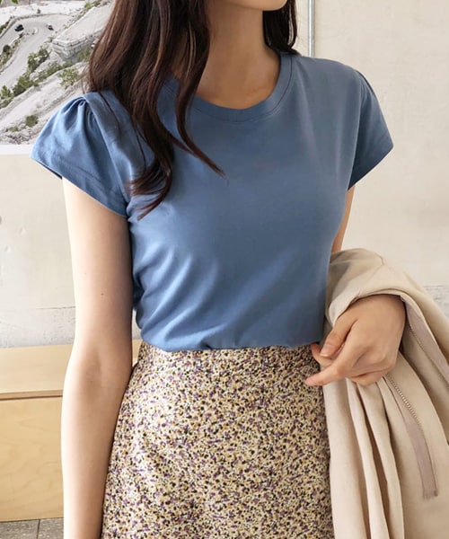 DHOLIC（ディーホリック）の「ギャザーフレンチスリーブTシャツ（Tシャツ/カットソー・レディース・レッド/ブルー/ブラック/ホワイト・FREE）」の4枚目の写真