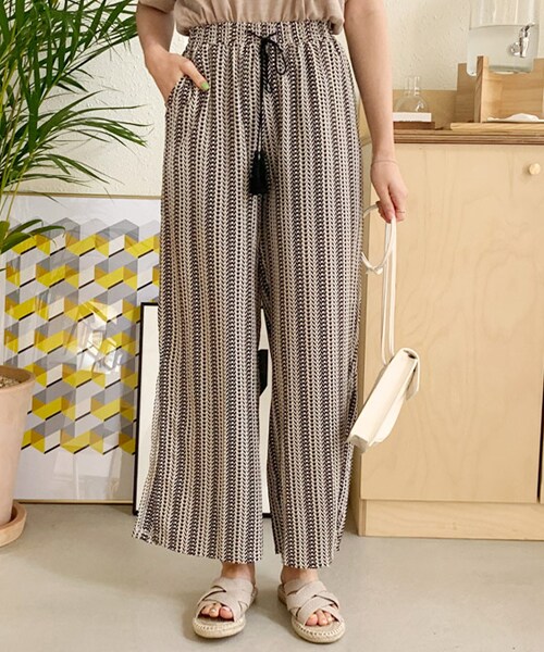 DHOLIC（ディーホリック）の「タッセルストリングパターンスリットパンツ（その他パンツ・レディース・グレー/レッド/ベージュ・FREE）」の2枚目の写真