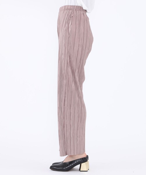 AKTE(アクテ)の「別注マイクロプリーツパンツ(パンツ・レディース・BLACK/BEIGE・FREE/MODEL:174cm SIZE:FREE)」の5枚目の写真