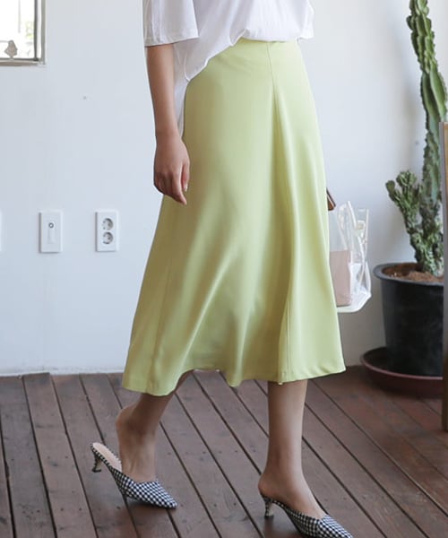 DHOLIC（ディーホリック）の「サイドボタンフレアスカート（スカート・レディース・ホワイト/イエロー/グリーン・FREE）」の3枚目の写真