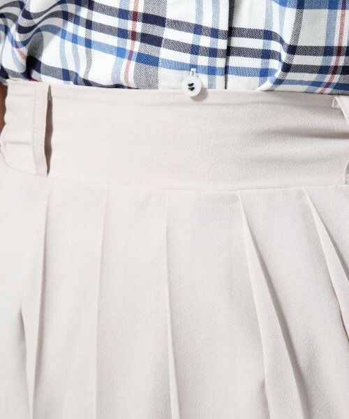 JEANASIS（ジーナシス）の「シフォンプリーツミディスカート（スカート・レディース・アイボリー/ブラック/ライトグレー・FREE）」の6枚目の写真