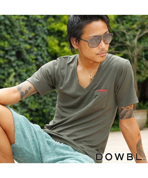 DOWBL(ダブル)の「スレッドプレイVネックTシャツ(トップス・メンズ・ベージュ/ネイビー/グリーン/カーキ/ライトイエロー・42(S)/44(M)/46(L))」の4枚目の写真