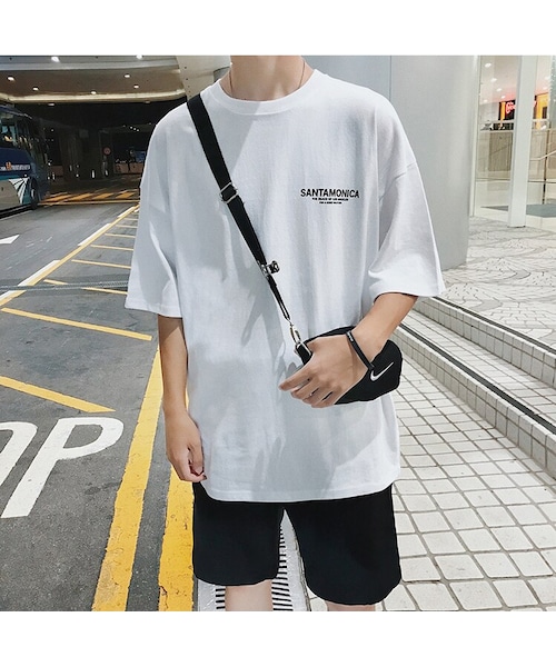 no brand(ノーブランド)の「白T ビッグシルエットシャツ 韓国 ストリート 夏 カジュアル プリントロゴ(Tシャツ/カットソー・メンズ・その他)」の4枚目の写真
