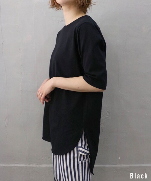 Sheson(シーズン)の「Sheson(シーズン)”超長綿”ラウンドヘム前後差Tee(Tシャツ/カットソー・レディース・ホワイト/ブルーベリー/ブラック/モカ/ミント/ライトベージュ・FREE)」の2枚目の写真