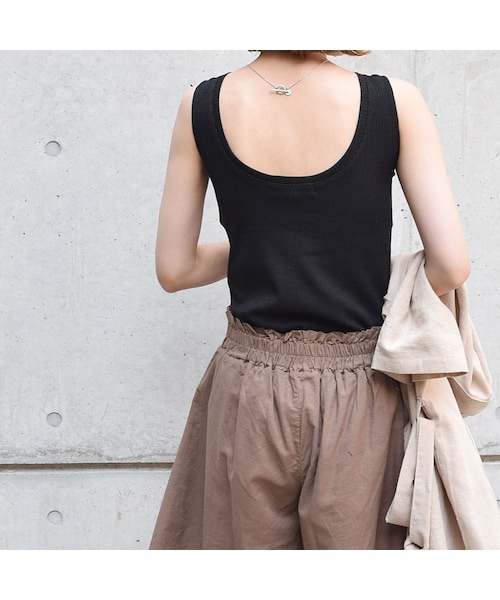 no brand(ノーブランド)の「バックオープンリブタンク(パット付き)(タンクトップ・レディース・その他)」の5枚目の写真