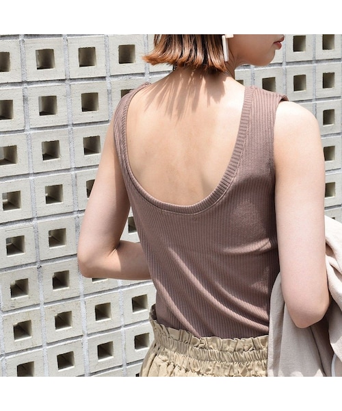 no brand(ノーブランド)の「バックオープンリブタンク(パット付き)(タンクトップ・レディース・その他)」の4枚目の写真