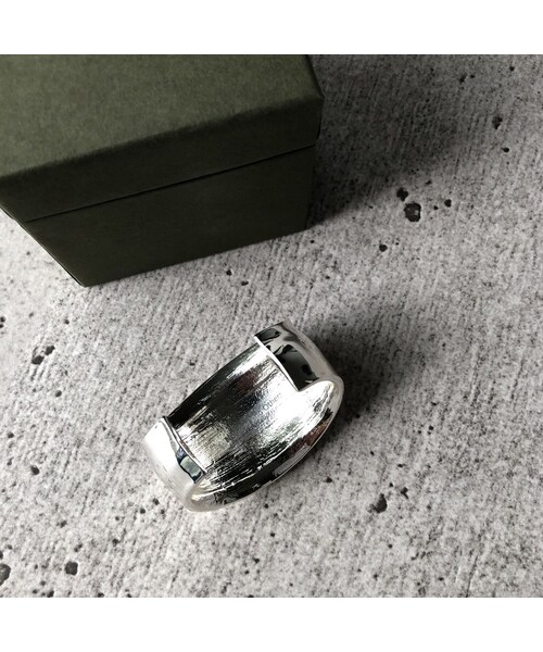 copine（コピン）の「◆Nothing And Others◆ウェーブ太バングル（バングル/リストバンド・レディース・その他）」の3枚目の写真