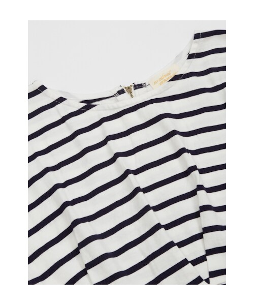 w closet（ダブルクローゼット）の「後ろファスナーワイドぺプラムプルオーバー（トップス・レディース・オフホワイト/イエロー/ネイビー/オフホワイト×レッド/オフホワイト×ネイビー/ブラック×オフホワイト・FREE）」の10枚目の写真