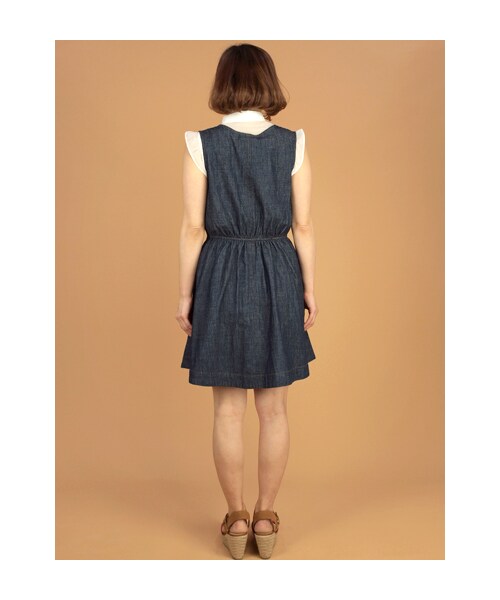 w closet（ダブルクローゼット）の「5.5ozスラブデニムＶネックワンピース（ワンピース/ドレス・レディース・ブルー/ワンウォッシュ・FREE）」の5枚目の写真