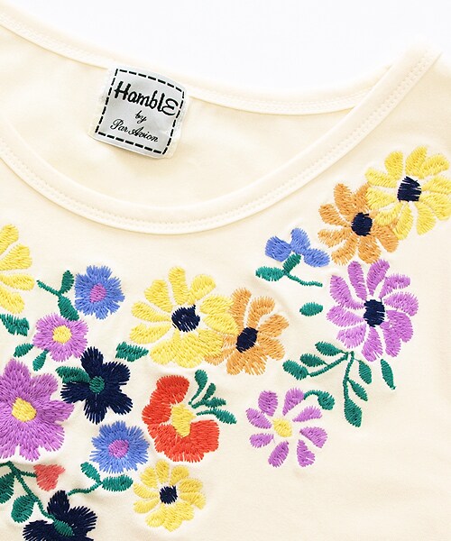 Hamble by Par Avion（ハンブルバイパラビオン）の「刺繍フレア袖Tシャツ（トップス・レディース・グレー/ネイビー/オフホワイト・ワンサイズ）」の5枚目の写真