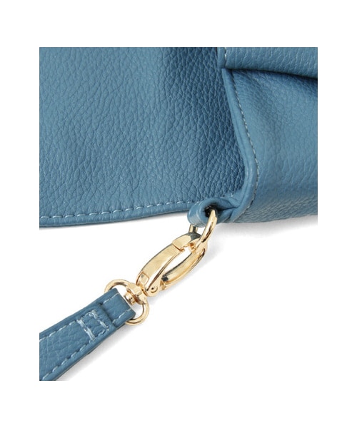 KBF(ケイビーエフ)の「メタルバックルクラッチ(バッグ・レディース・アイボリー/ブルー/ブラック・one)」の7枚目の写真