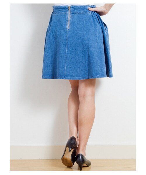 E hyphen world gallery（イーハイフンワールドギャラリー）の「ミニ裏毛サーキュラーミニスカート（スカート・レディース・ブルー/ディープブルー・F）」の5枚目の写真