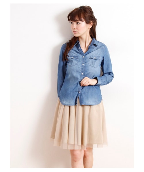 SEVENDAYS=SUNDAY（セブンデイズサンデイ）の「デニム長袖シャツ（シャツ・ブラウス・レディース・インディゴ/ライトインディゴ・M/L）」の2枚目の写真