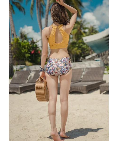 no brand（ノーブランド）の「タンキニ フリル  花柄 かわいい スカート  三点セット  バンドゥビキニ    水着  体型カバー    ビキニ  大人可愛い   海  夏 ビタミンカラー  イエロー 黄色（水着・レディース・その他）」の10枚目の写真